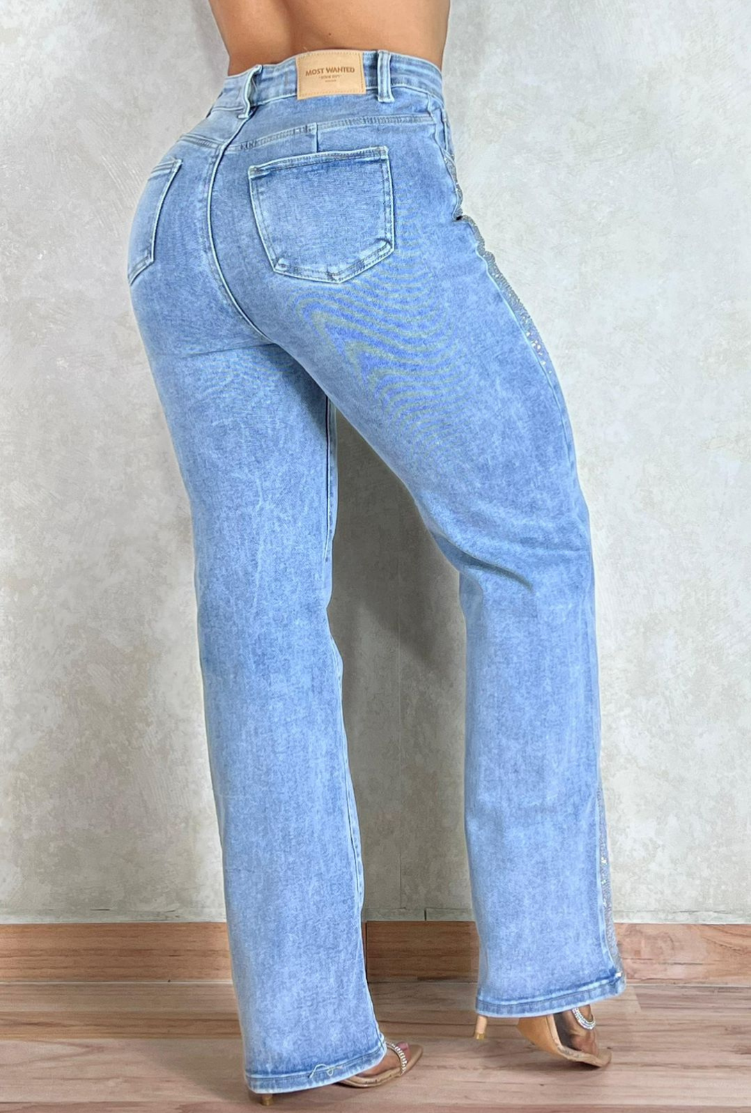 Jean Bota Ancha Straight con Brillos Laterales – Most Wanted