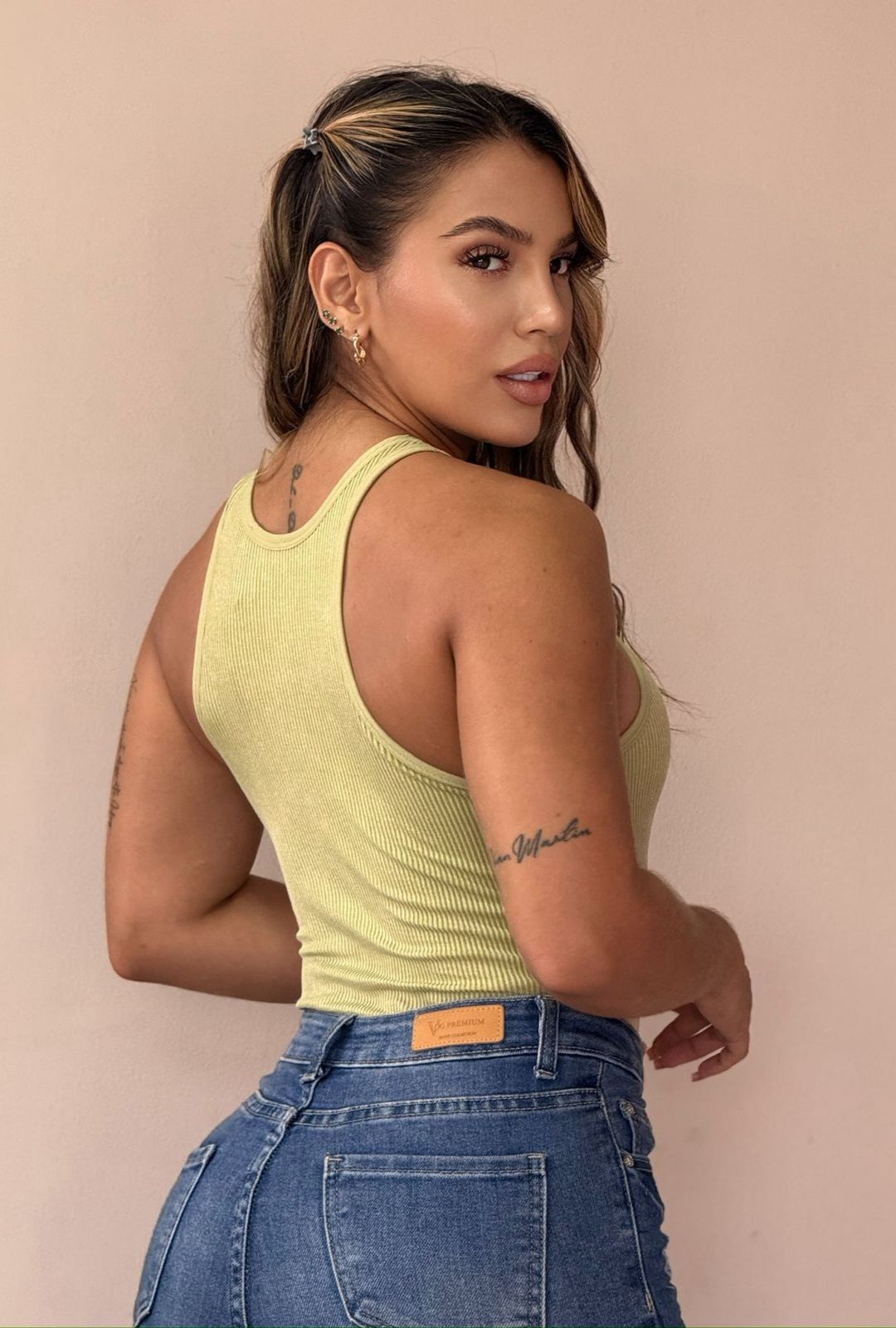 Body Saria