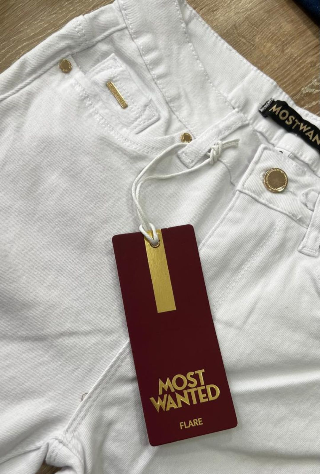 Jean Blanco Bota Campana Most Wanted
