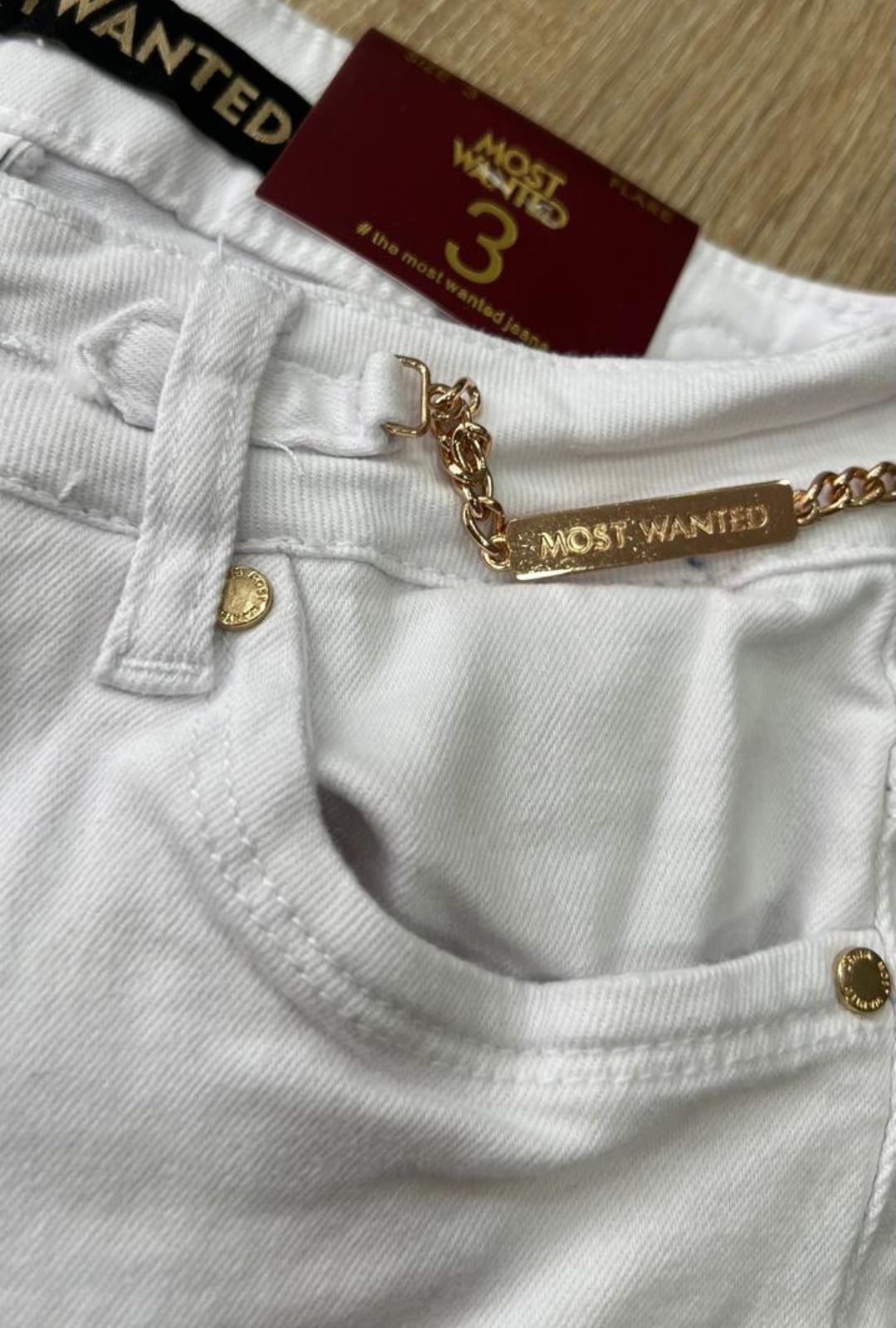 Jean Blanco Bota Campana Most Wanted