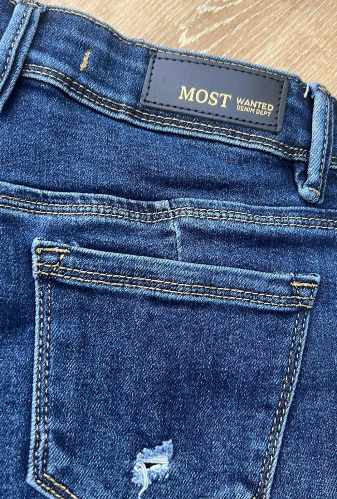 Short Azul Oscuro Desmechado Most Wanted
