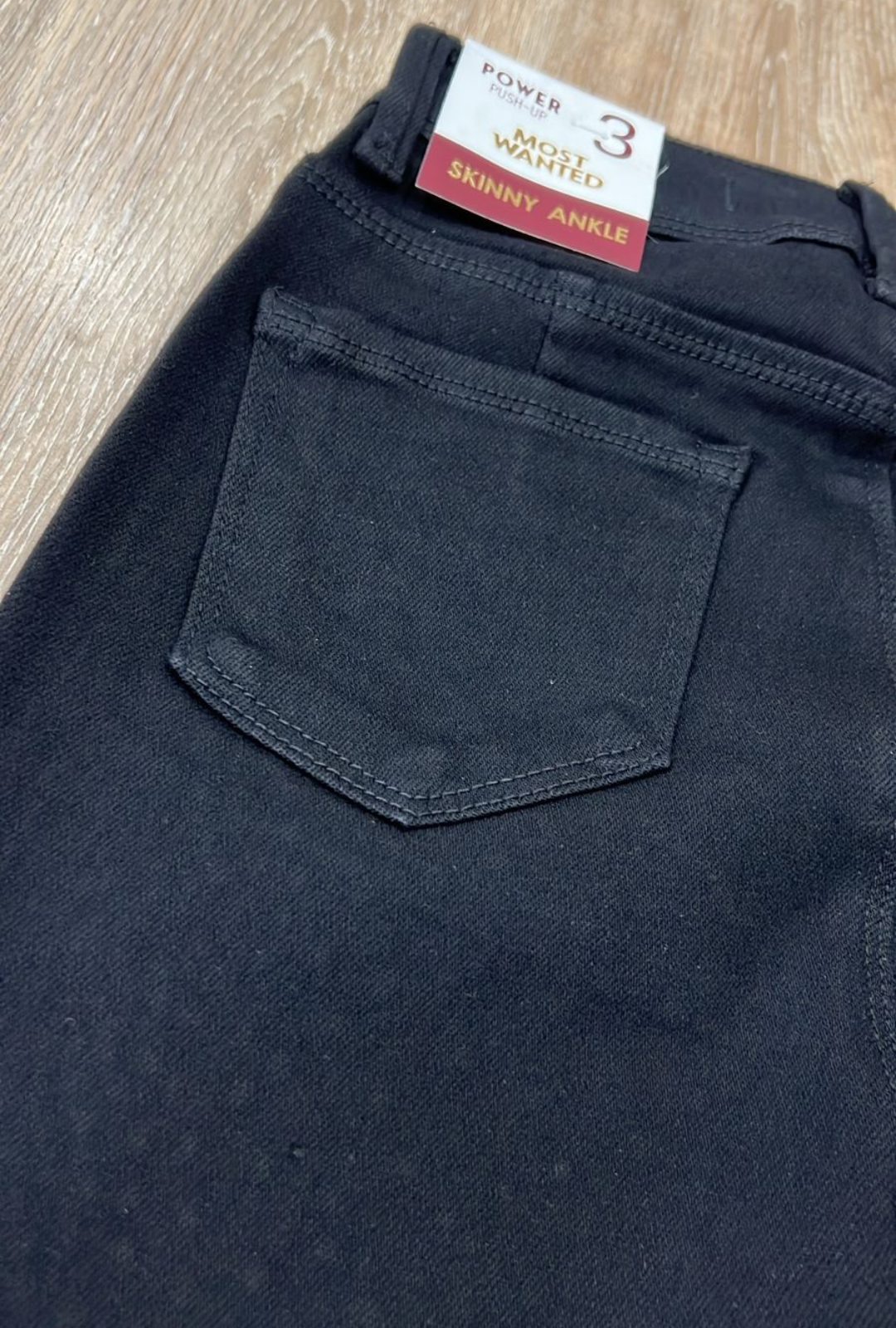 Jeans Skinny Negro con Brillos Most Wanted