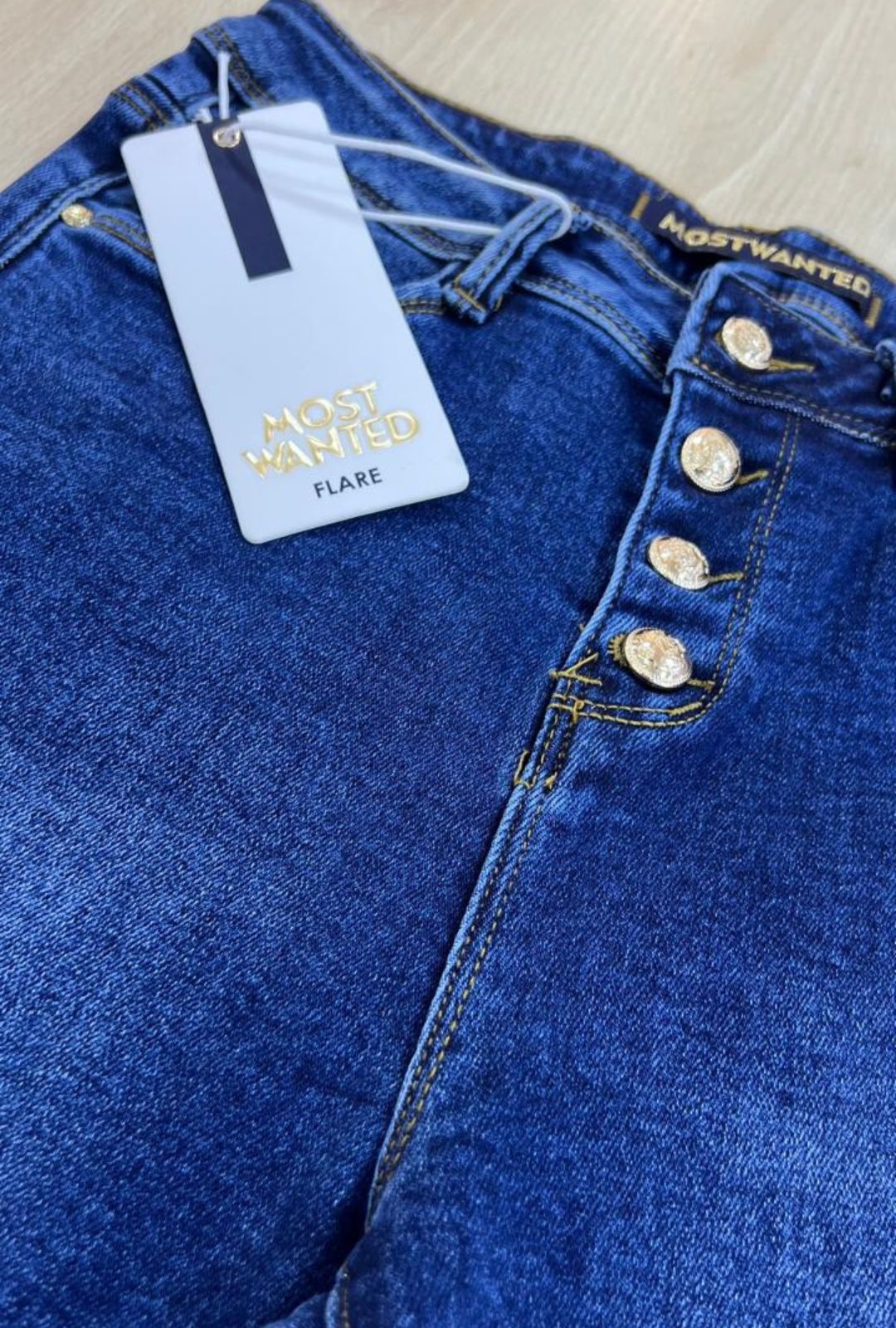 Jean Botones Bota Ancha Most Wanted