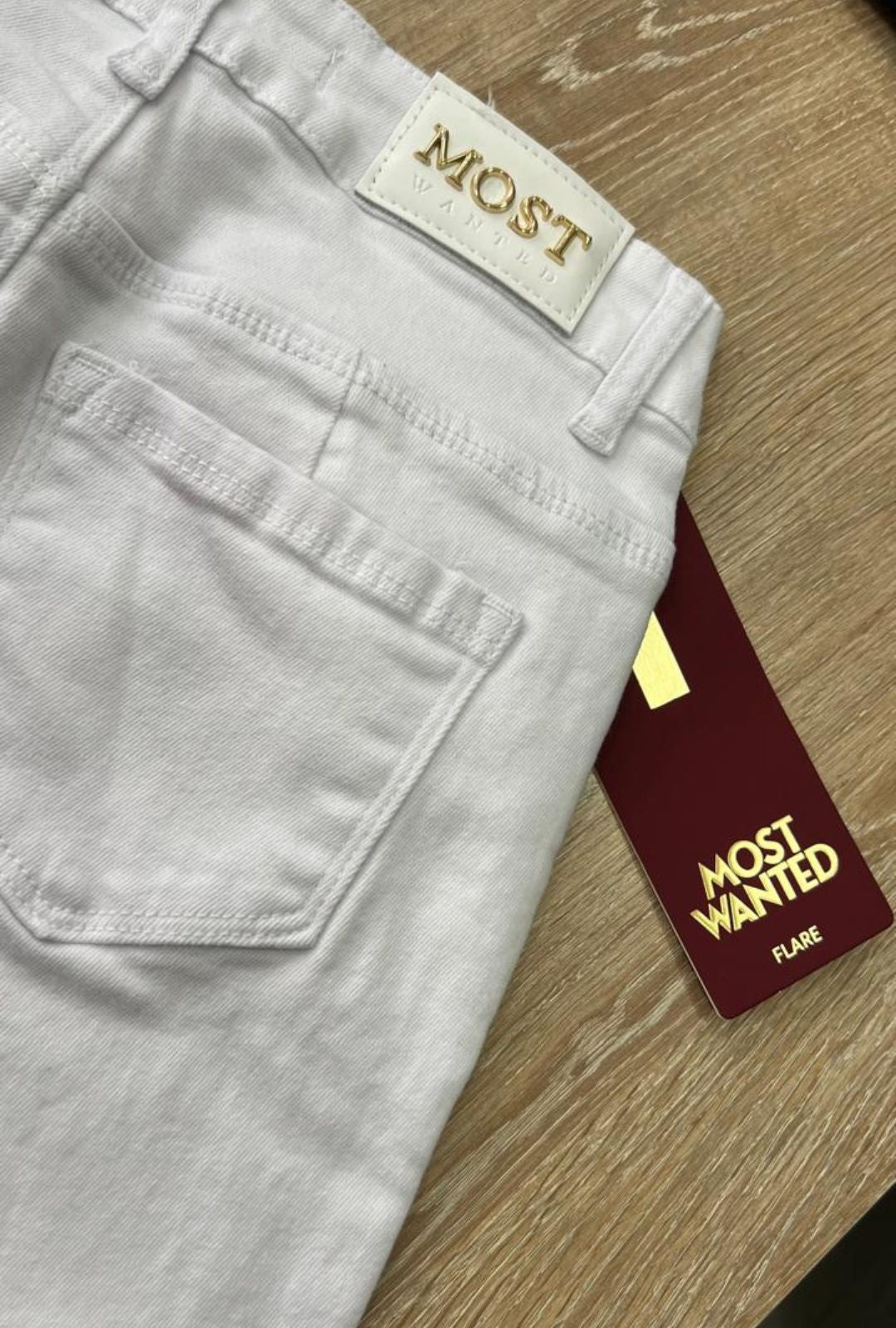 Jean Blanco Bota Campana Most Wanted