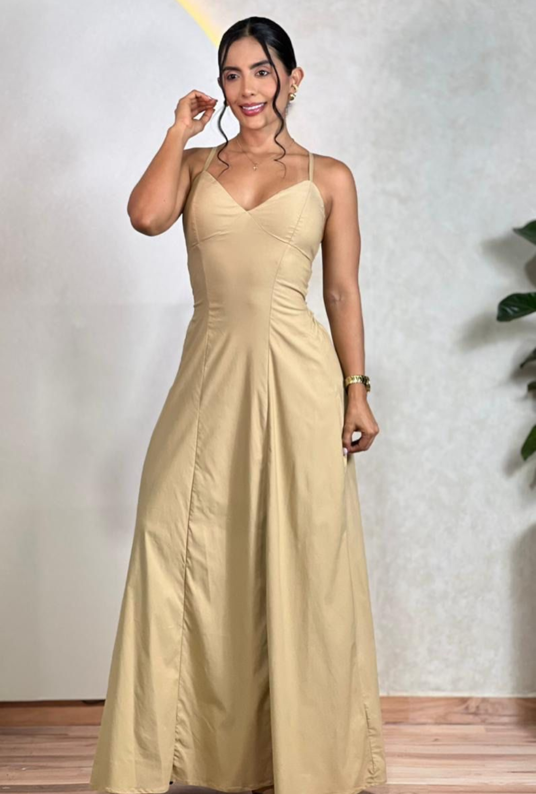 Vestido Solstice Elegancia que ilumina