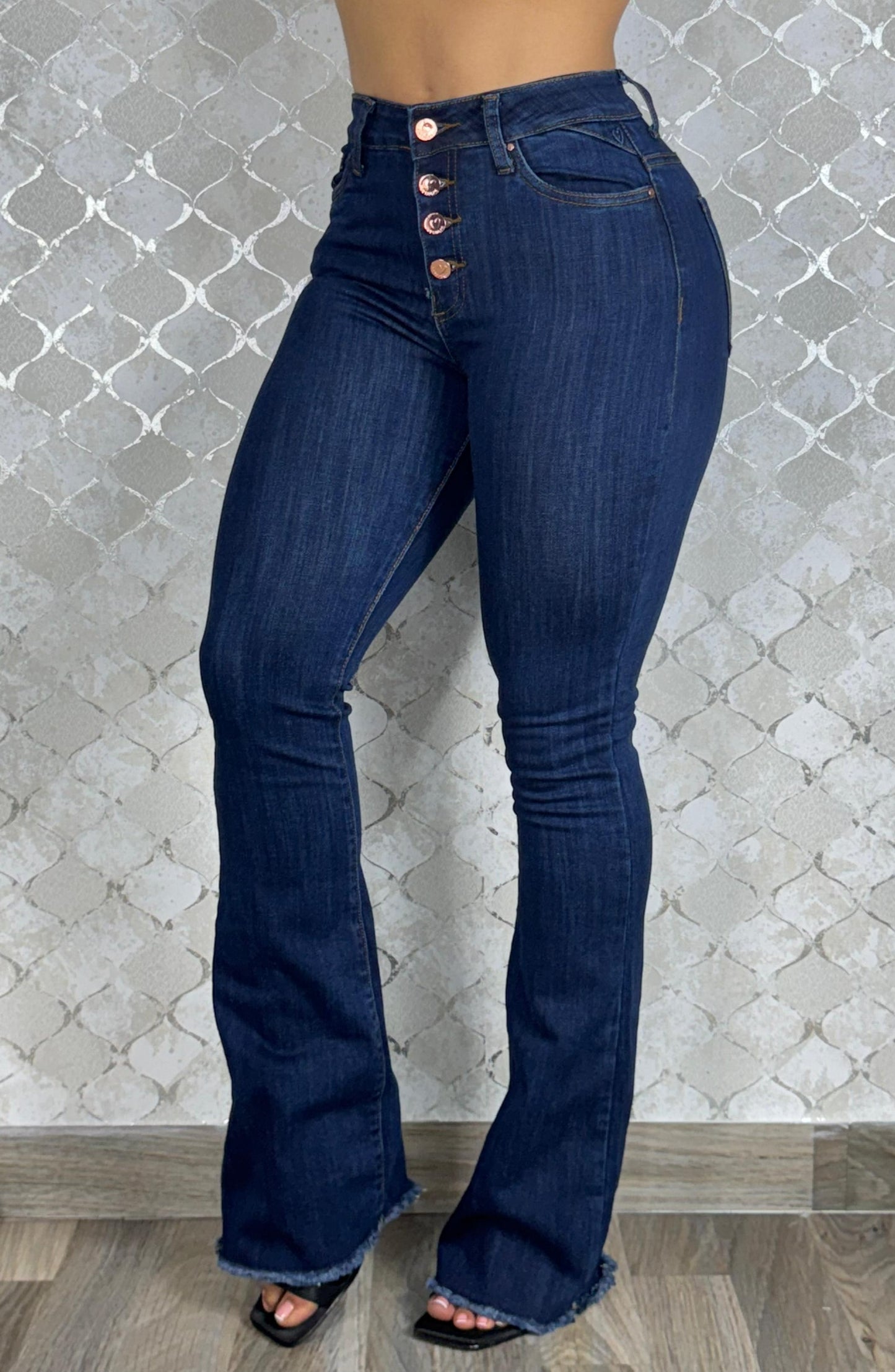 Jean Bota Ancha Botones