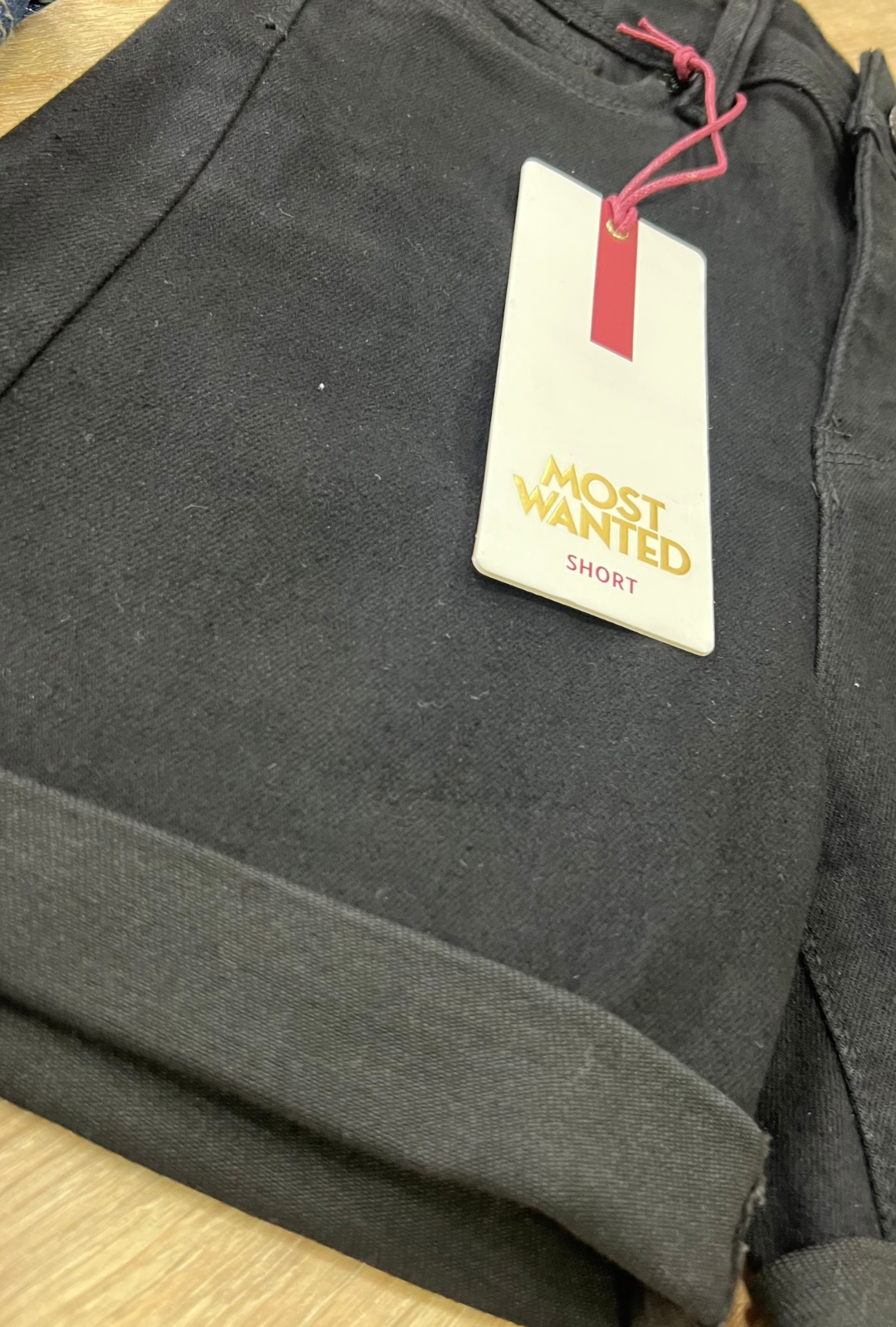 Short Clasico Negro Most Wanted