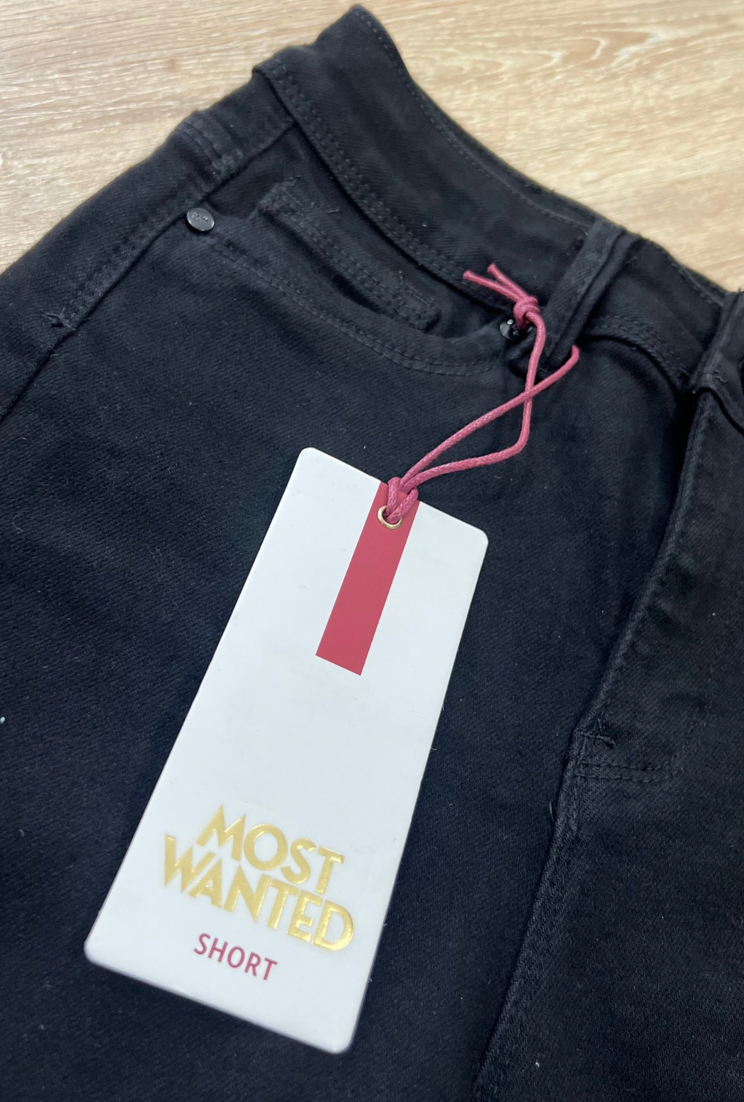 Short Clasico Negro Most Wanted