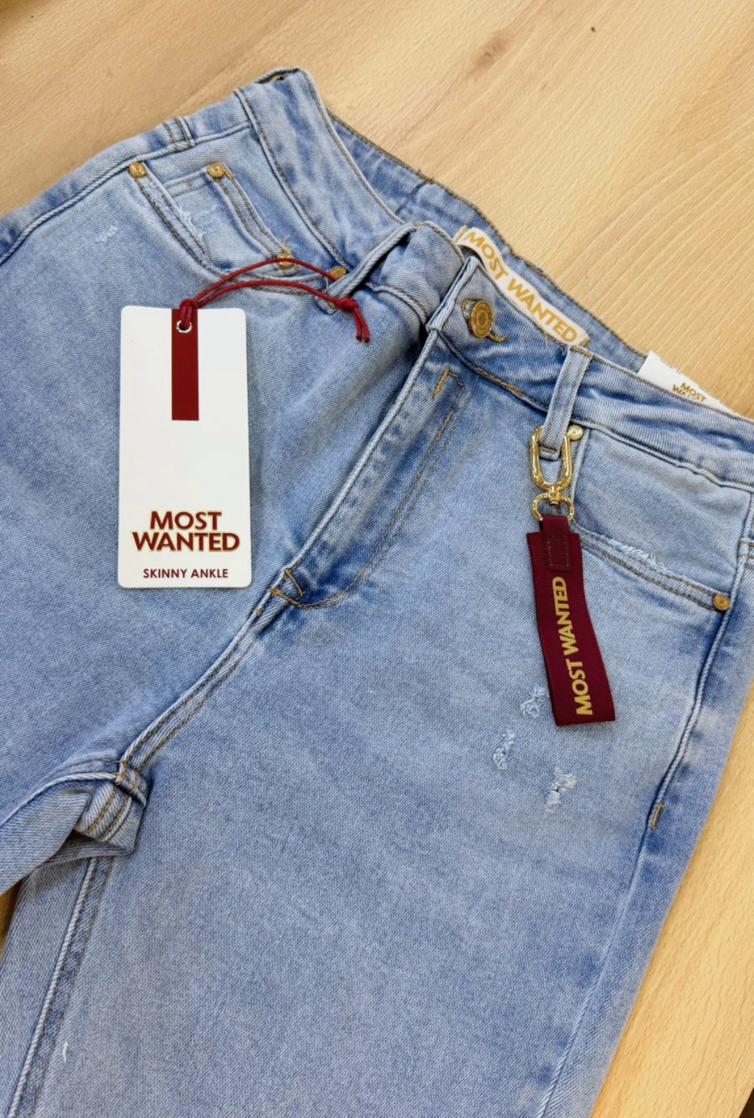 Jean Azul Claro  skinny ankle Most Wanted
