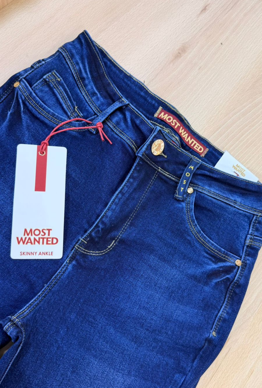 Jean skinny Clásico azul oscuro