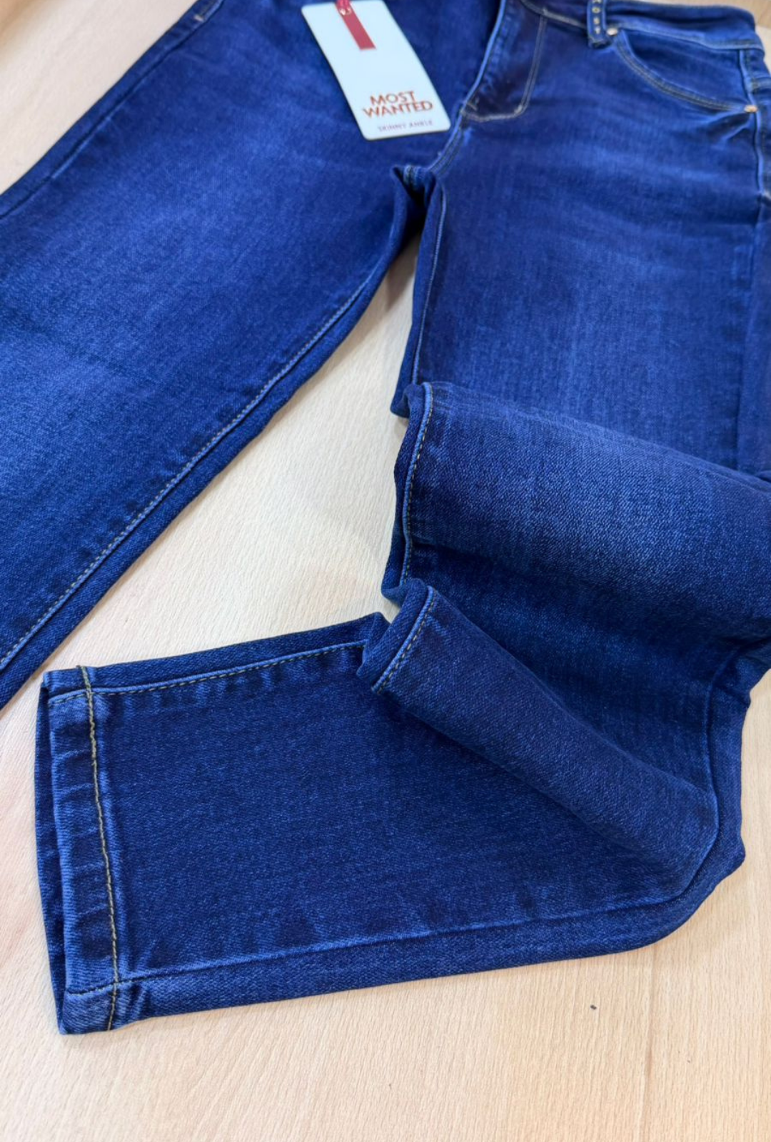 Jean skinny Clásico azul oscuro