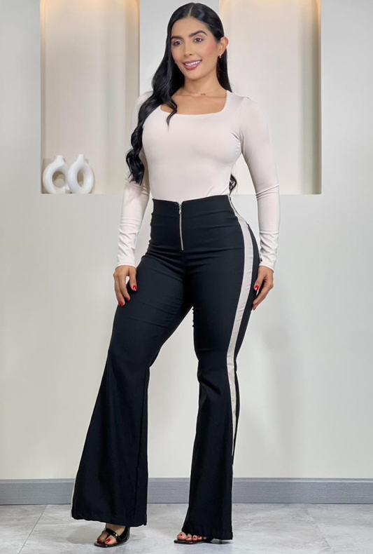Pantalón Wide Fit Bota campana