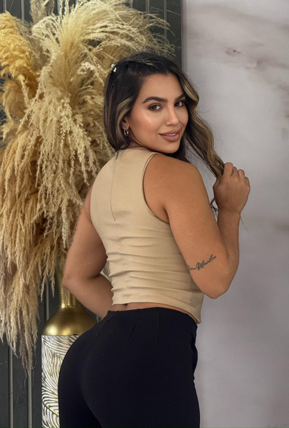 Blusa Básica Ajustada