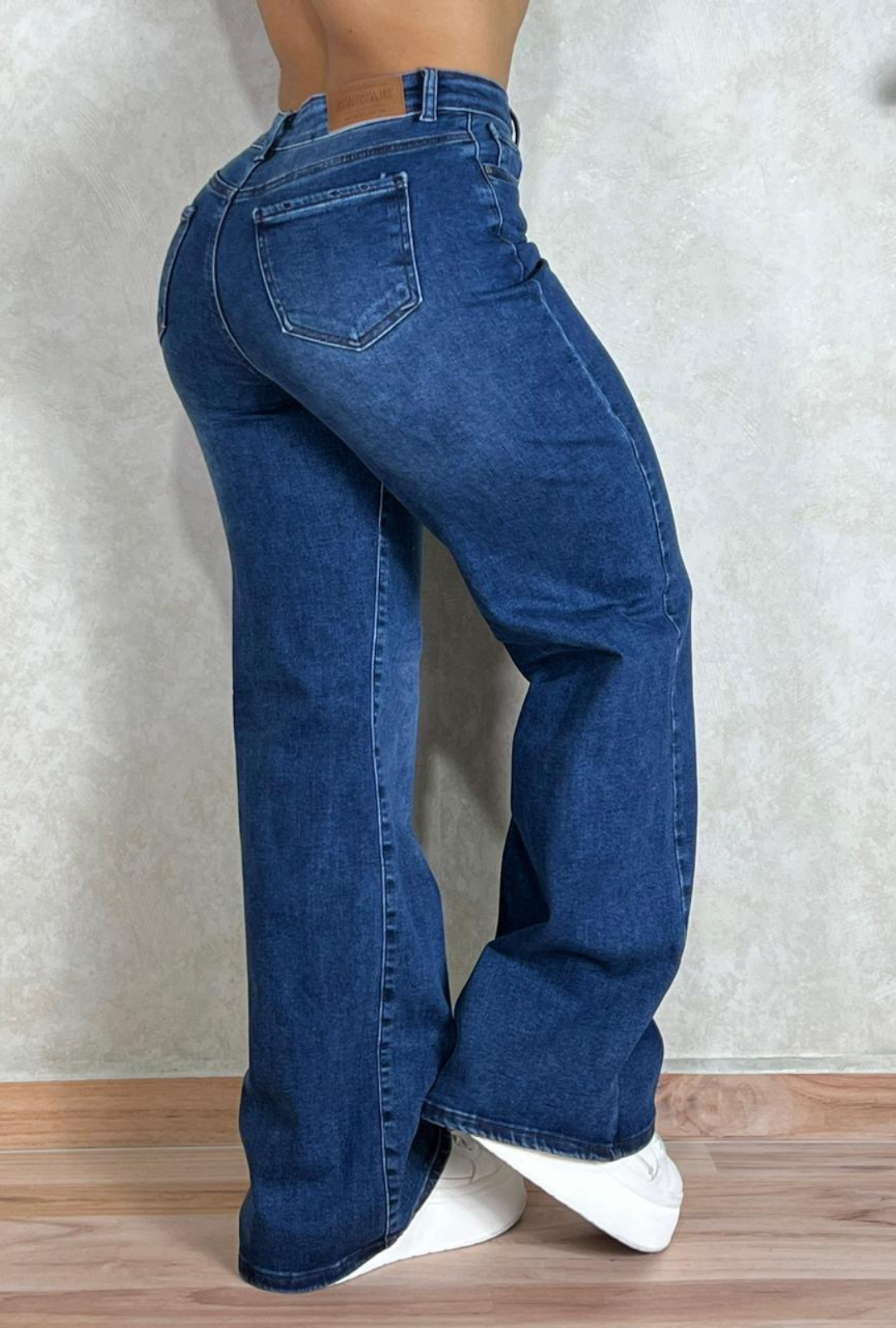 Jean Azul Oscuro Bota Recta Salvaje