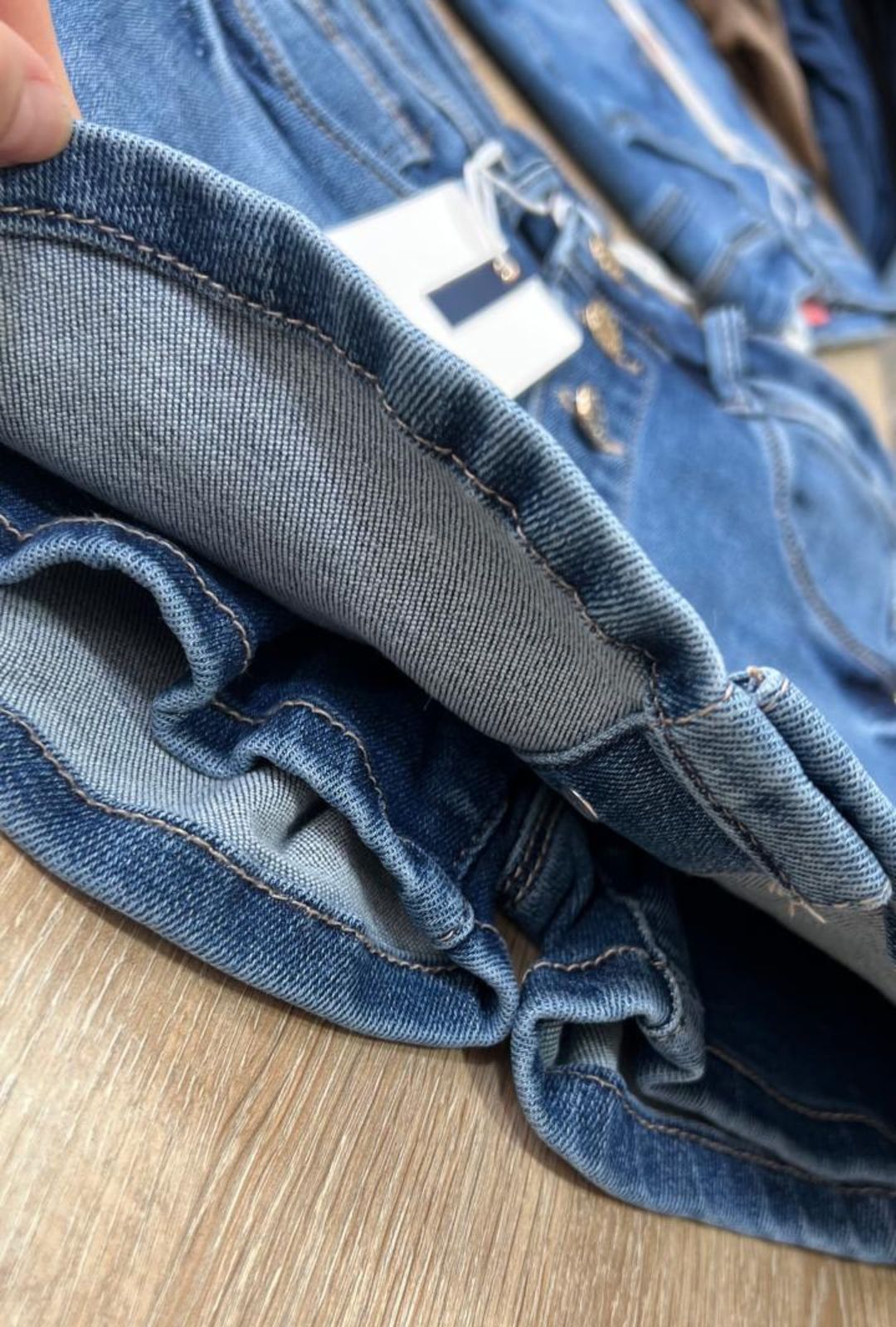 Falda Short 7 Botones Oscura Most Wanted