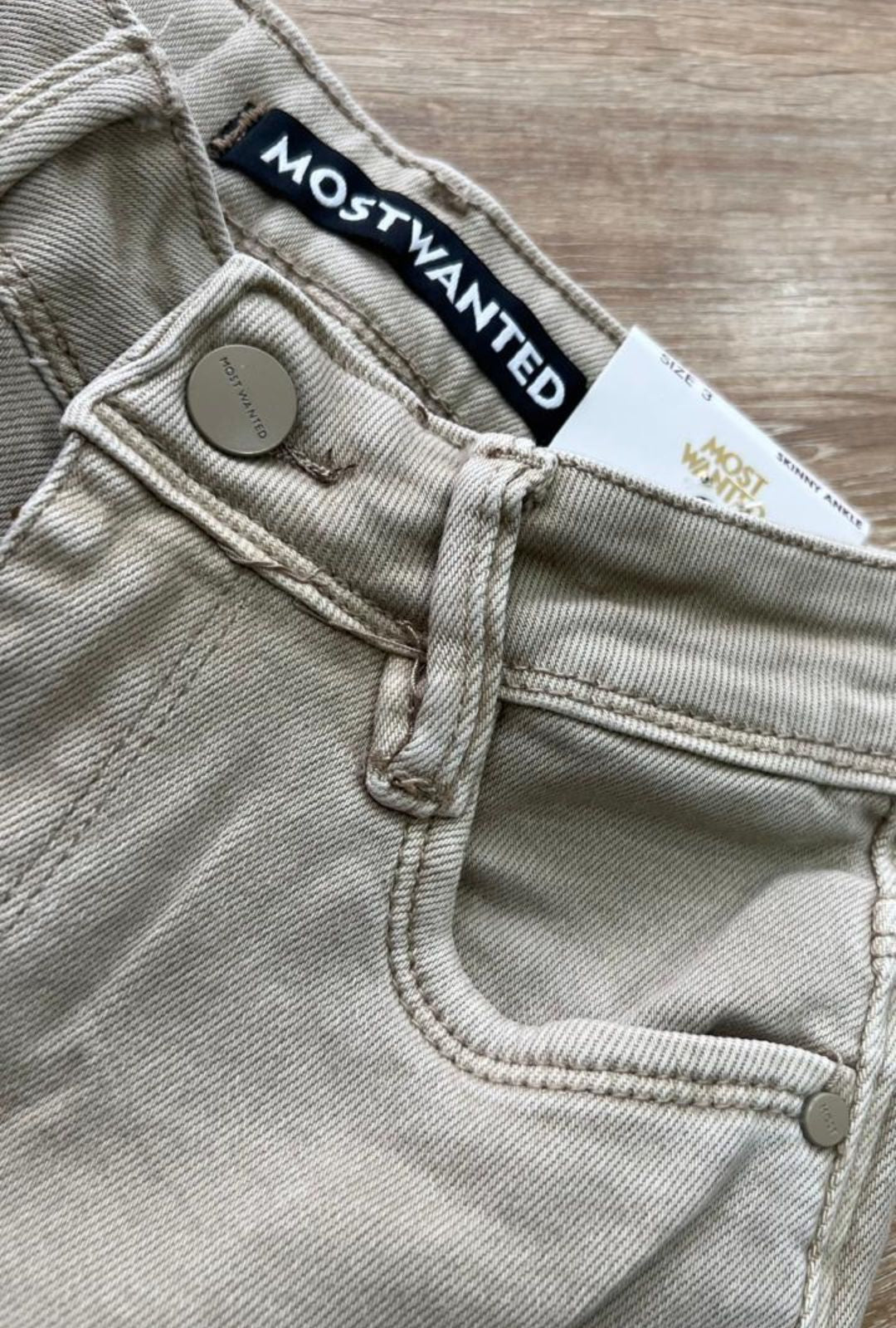 Jean Skinny Arena Most Wanted