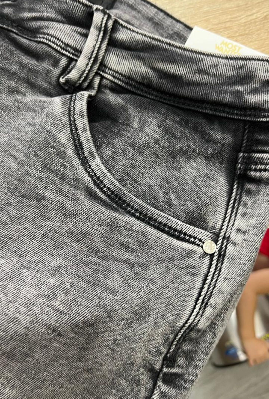 Falda Short Gris Botones Most Wanted