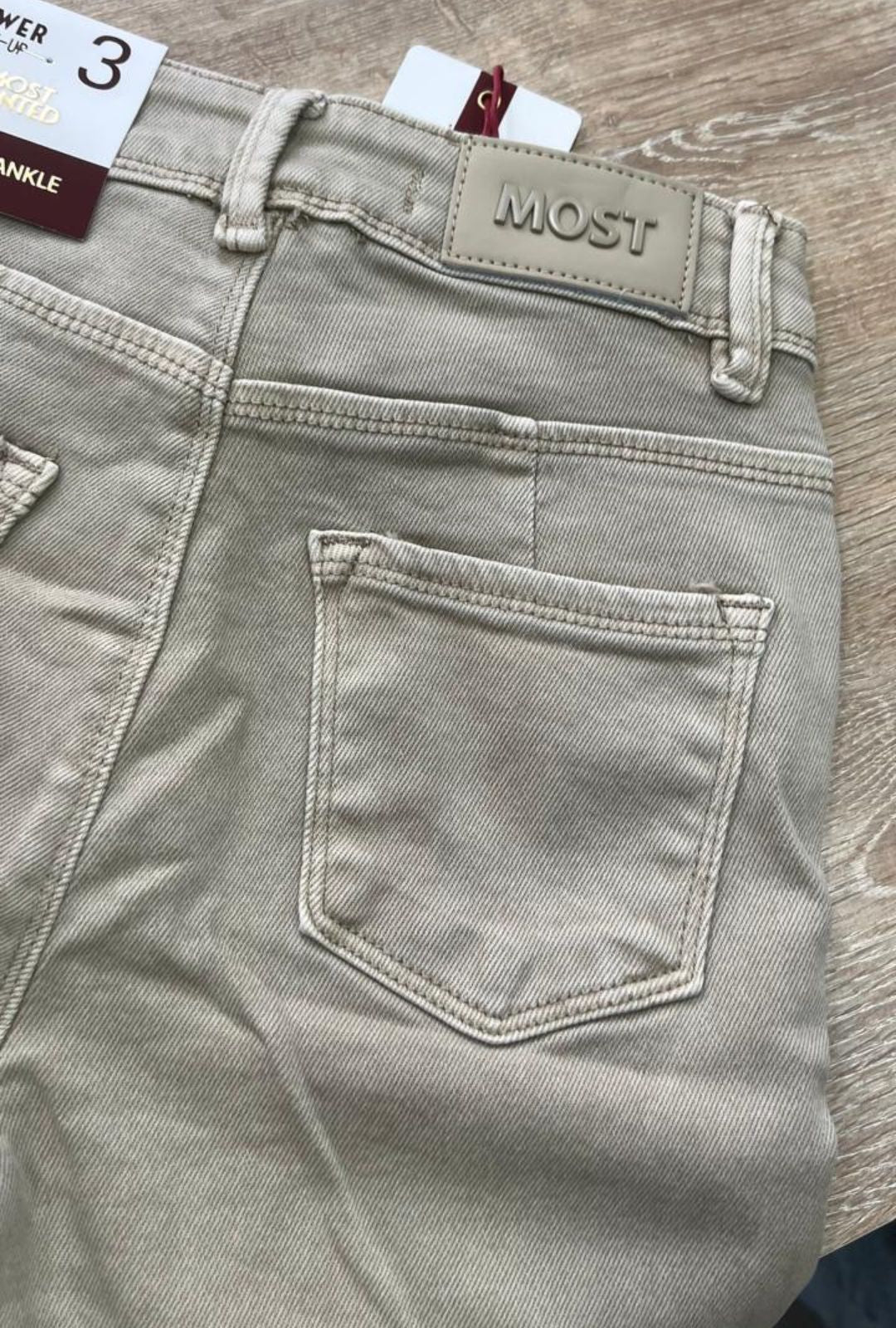 Jean Skinny Arena Most Wanted