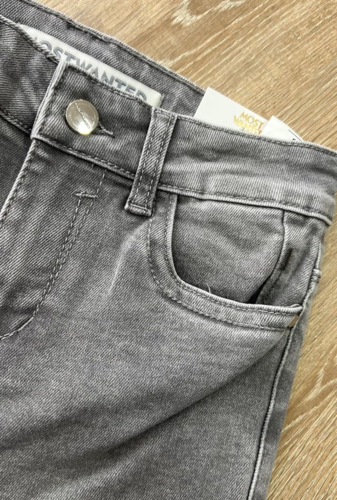 Jean Gris Bota Ancha Most Wanted