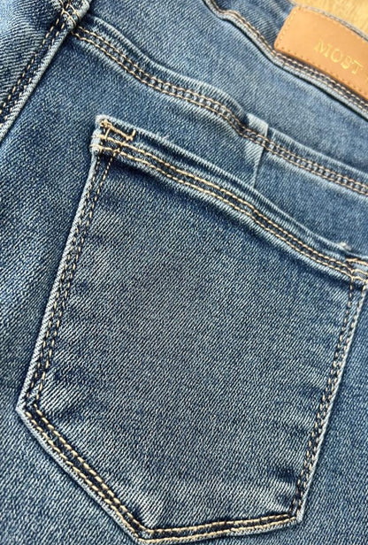 Falda Short 7 Botones Oscura Most Wanted