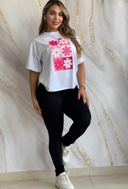 Camiseta Oversize con Estampado de Flores