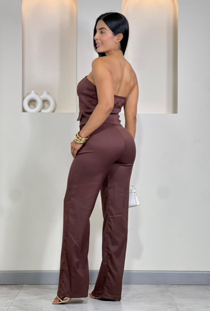 Set Strapless y Pantalón Tiro Alto Palazzo